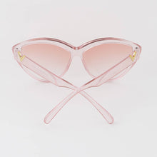 Load image into Gallery viewer, Butterfly V Sunglasses
