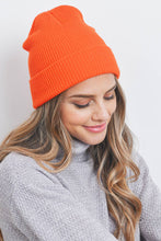 Load image into Gallery viewer, Simple Knitted Beanie Hat Pink
