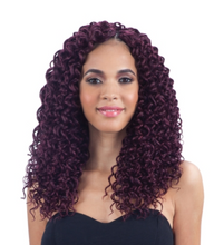 Load image into Gallery viewer, Freetress Beach Curl 12” Crochet Hair
